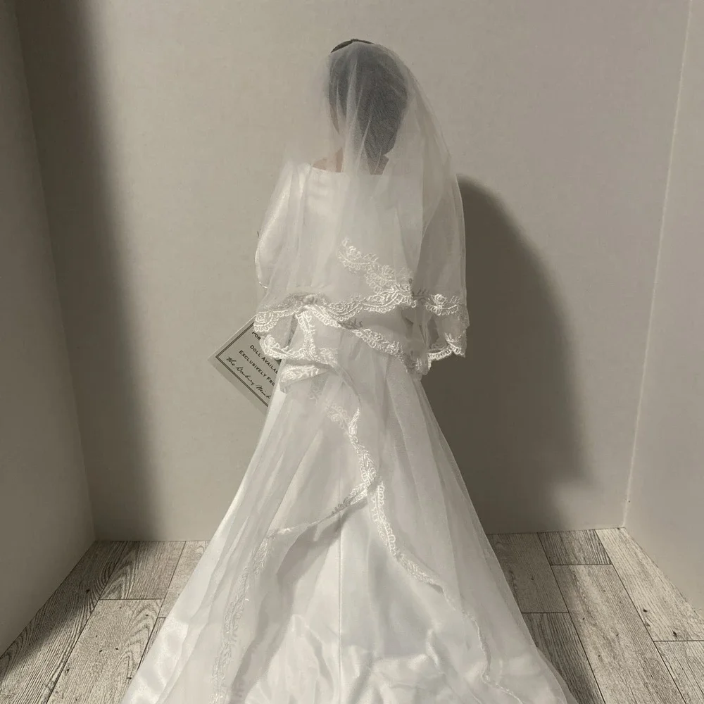 Danbury Mint Princess Meghan Bride Doll 16